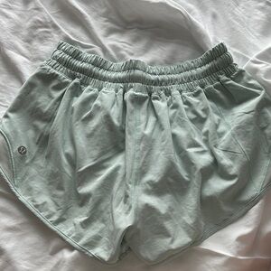 Lulu Hotty Hot 2.5” Teal Short Size 4